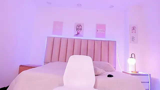Sora_mae webcam