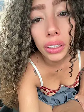 roxyrougee webcam