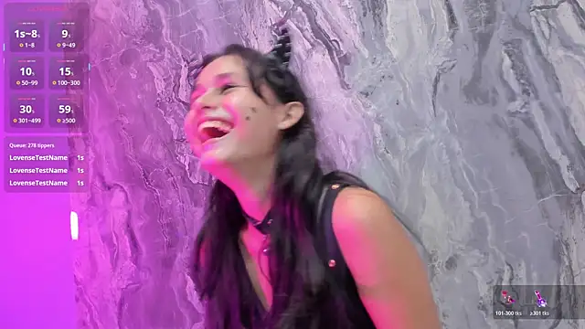 luly_dreams webcam