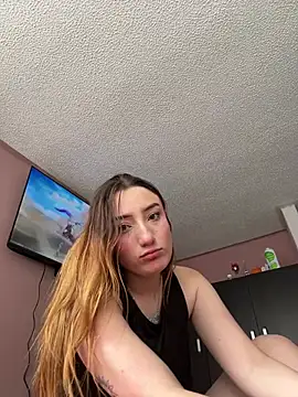 Valery_Salmons's room