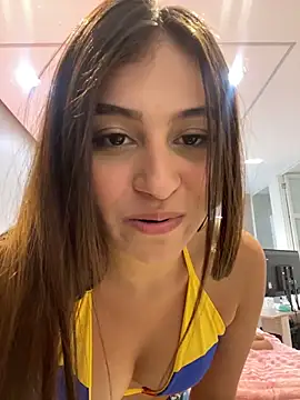 rossiesmith1 (F young) - nasty boobs play with oil , pinch nipple