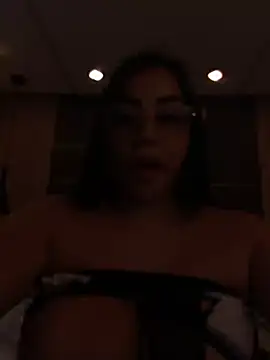 emily-Hornyy webcam