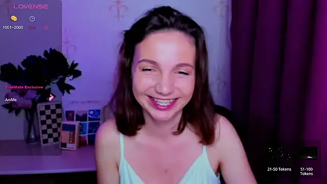 KindHazelHere_ webcam