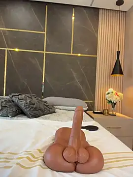 emily-Hornyy webcam
