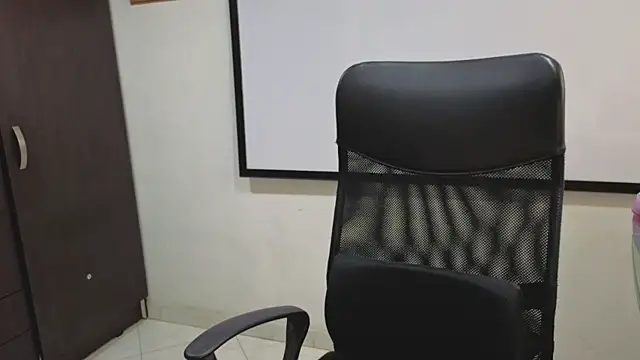 Happy_tits webcam