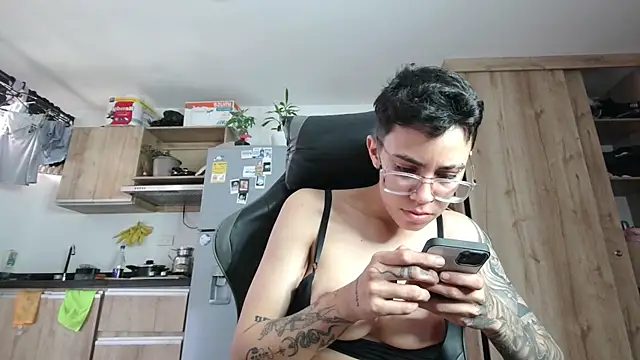 Cutie_Shy_ webcam