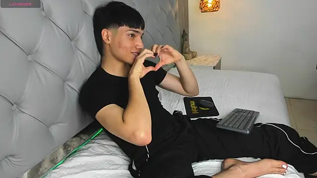 SamBlack_ webcam