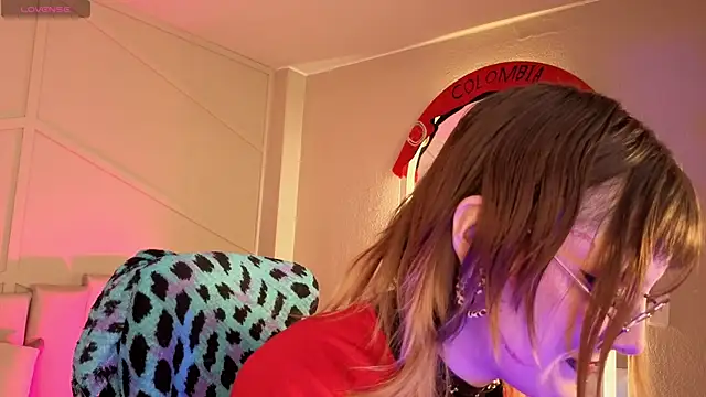 Rossiee_huntt webcam