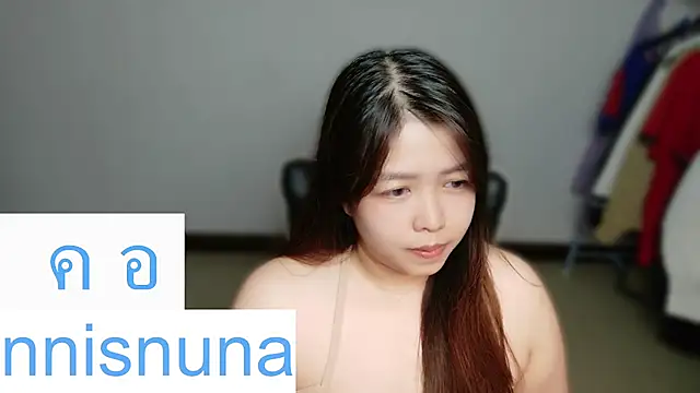 nunanunanuna live cam on StripChat