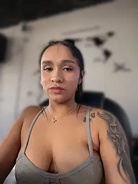 Isabella-Teen webcam
