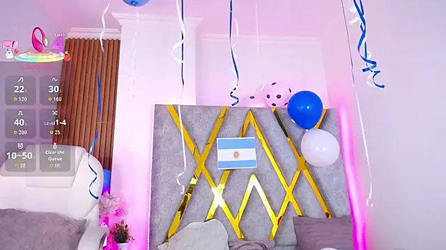 Figineette - Trans webcam sex chat
