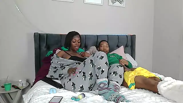 Matic_and_LaToyah webcam