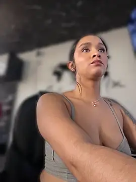 Isabella-Teen webcam