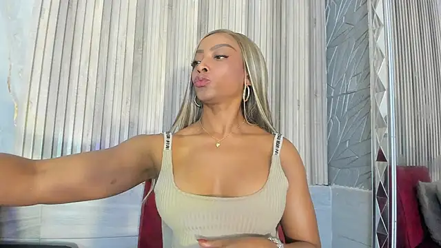 BriannaChelsea webcam