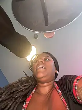 GirthGoddessCoco webcam