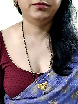 Yazhini-Cam webcam