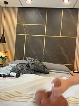emily-Hornyy webcam