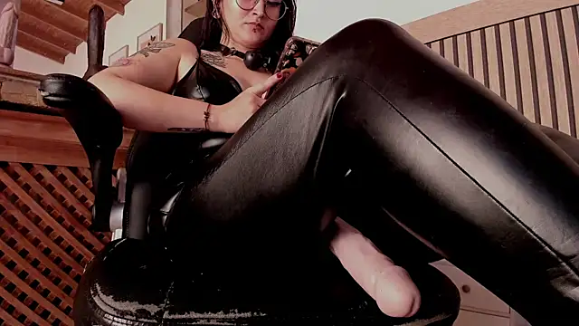madame_ibby webcam