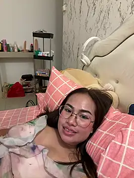 Ponthip webcam