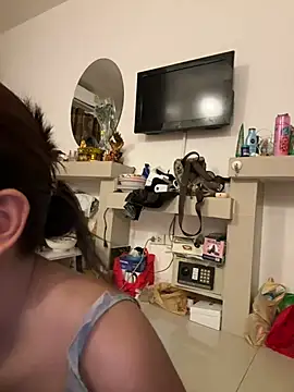 Ponthip webcam
