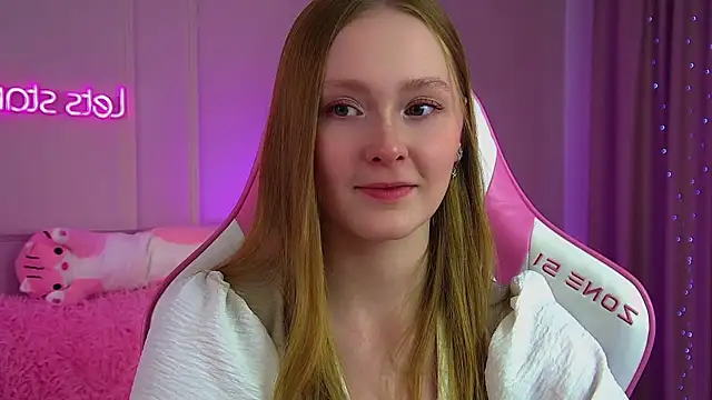 AgataFoxley webcam