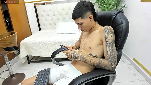 paul_ponce webcam