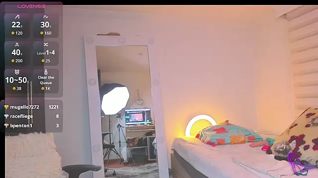 SharonVelvet webcam