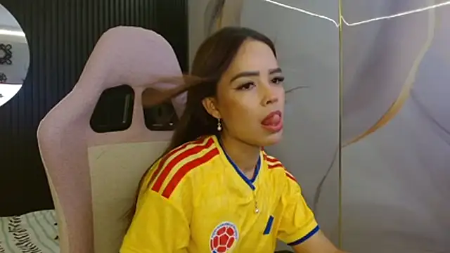 naomis_36 webcam