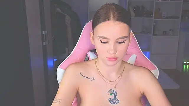 doll_barbieee webcam