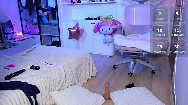 HolliWould_ webcam