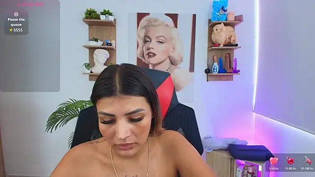 SALOOMEE__ webcam