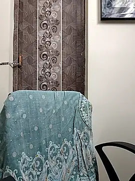 gaurika18 webcam