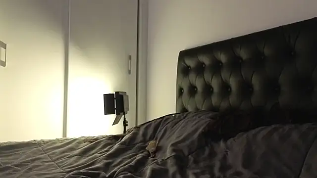 SophieTrner webcam