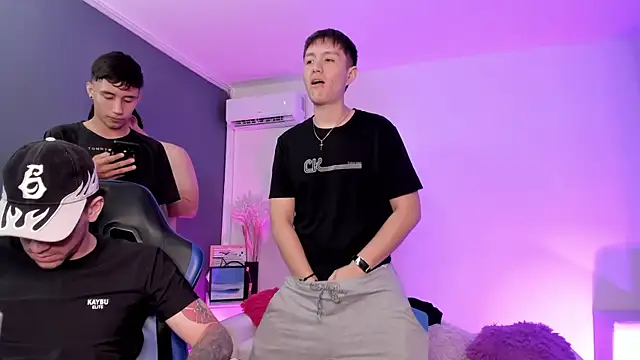 Handsomeboyss19 webcam