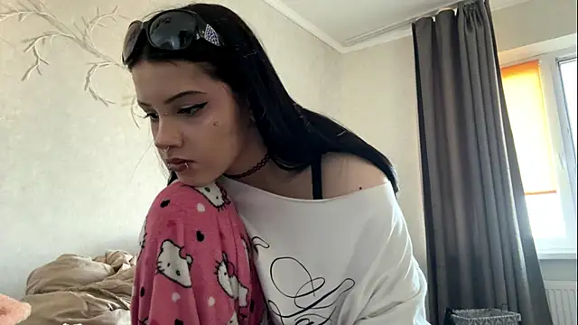 LouisePavlides webcam