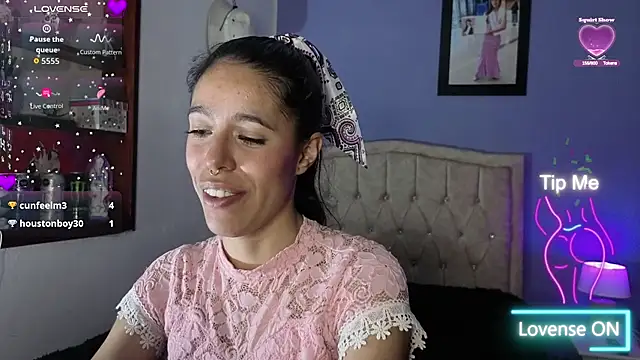 stephania_t webcam