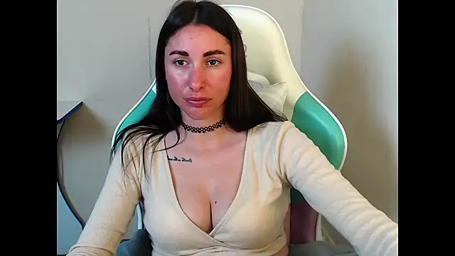 Cammil1a_horn webcam