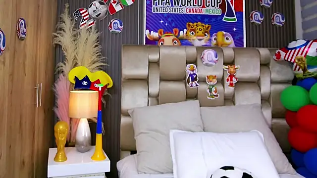 xxmile - XXMILE's free webcam - UK Sex Cams