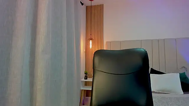 Victoria_Rosee webcam