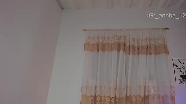 annie_barozzi webcam
