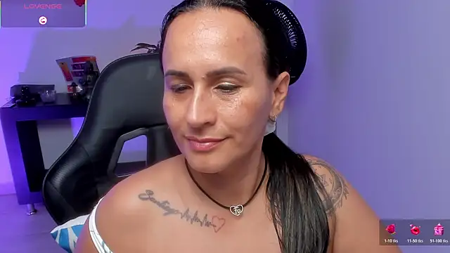 Sara_Charmy