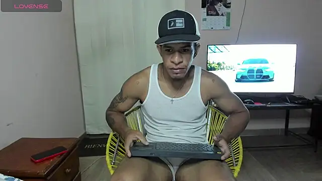 antonio_aguilarx webcam