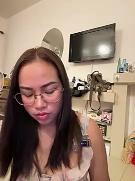 Ponthip webcam