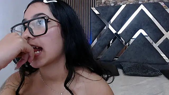 Amy_channel live cam on StripChat