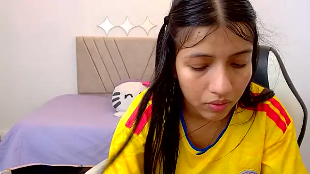 zara_cute webcam