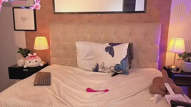 Isabella_cherry69