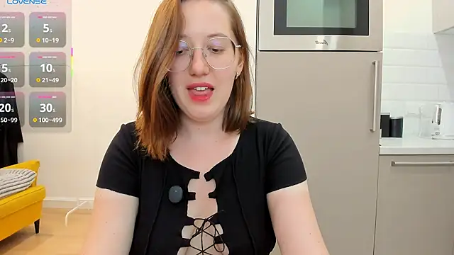 Charmy_Gracy webcam