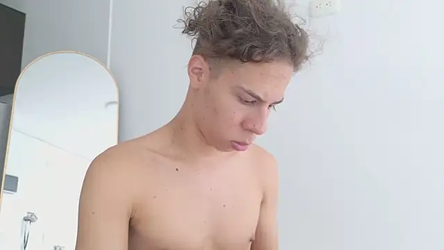 Wias - Male webcam sex chat