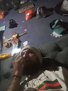 hairy_mannn webcam