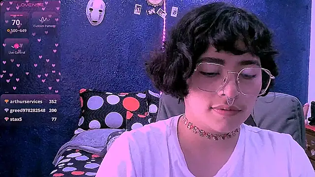 NinaYellow webcam